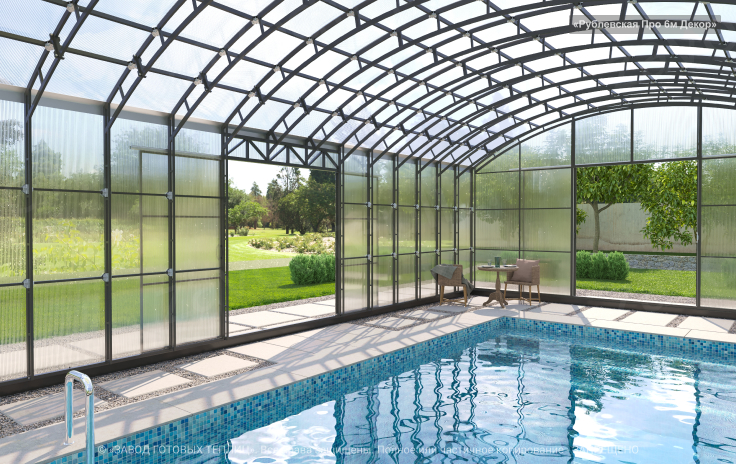 Swimming pool in the greenhouse
